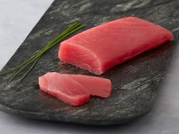 Fresh Tuna Saku Block - Quality Non-Veg Mart Guwahati